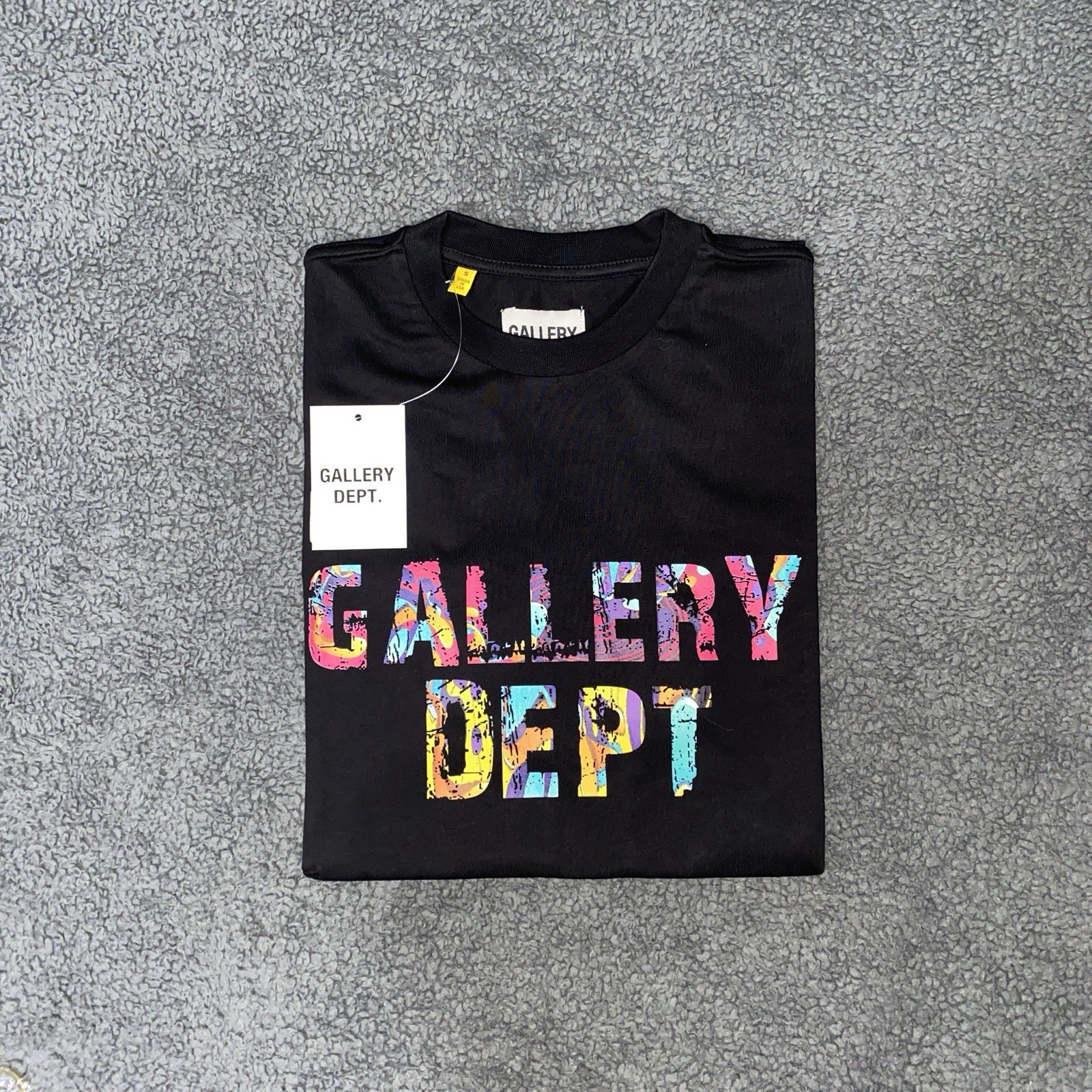 Brand New Gallery Dept T-shirt Size-S Black(multi-coloured Design) gallery