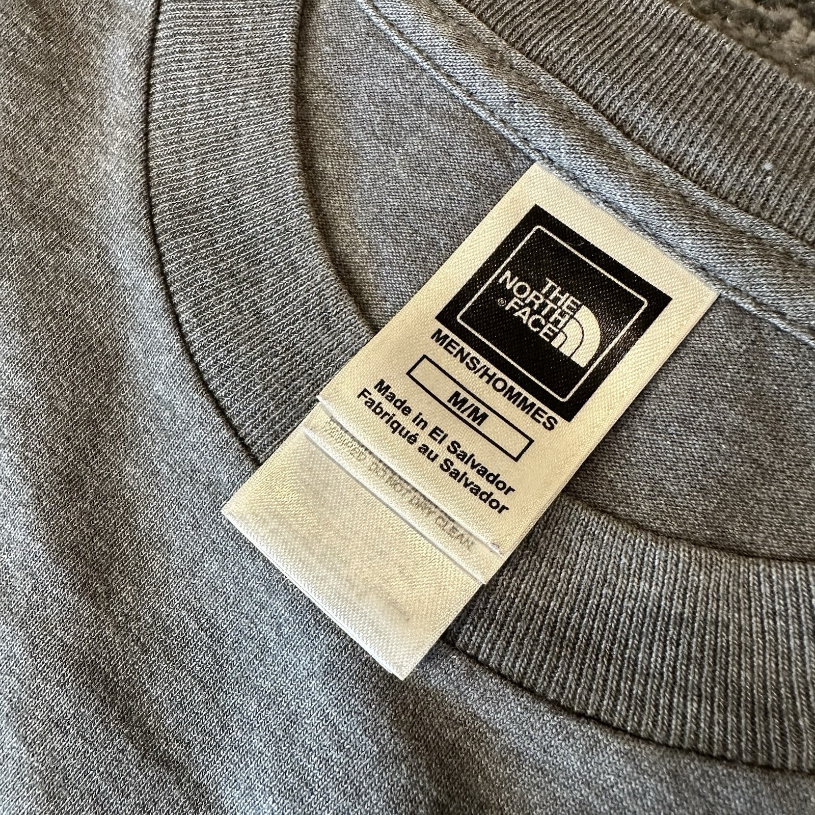 The North Face T Shirt Mens M Gray Blue Spell Out Logo Camping Outdoor Tee gallery