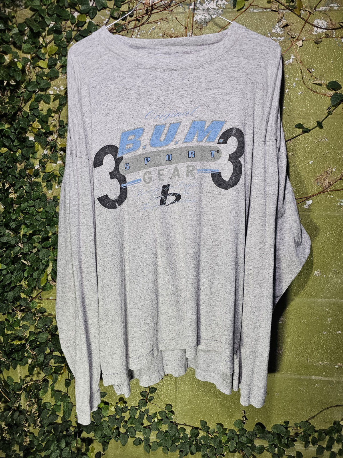 Vintage 90s B.U.M. Equipment Sport Gear Essential T-shirt Sz L RELAXED FIT