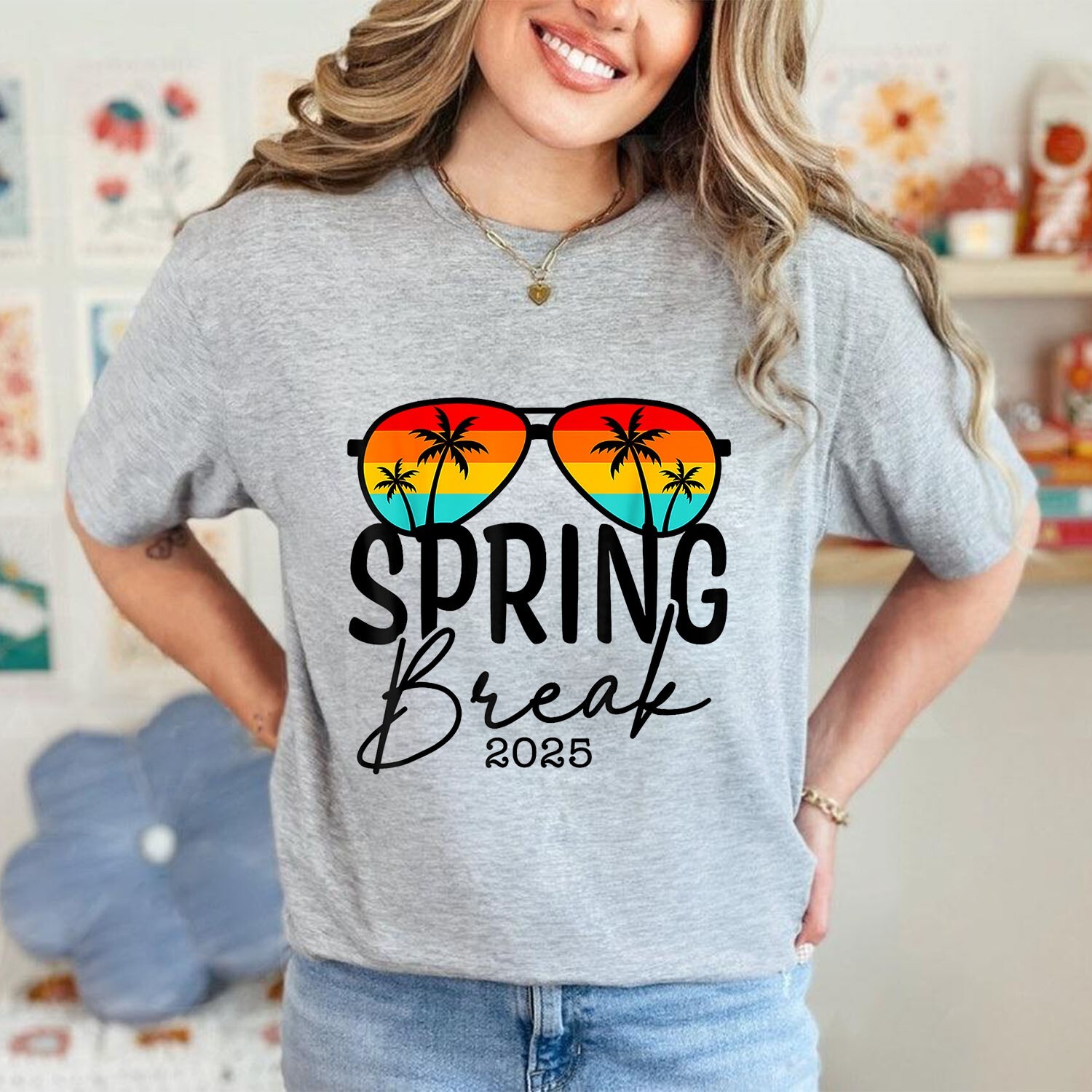 Aesthetic 2025 Spring Break Friends Family Tee Men Women T-Shirt gallery