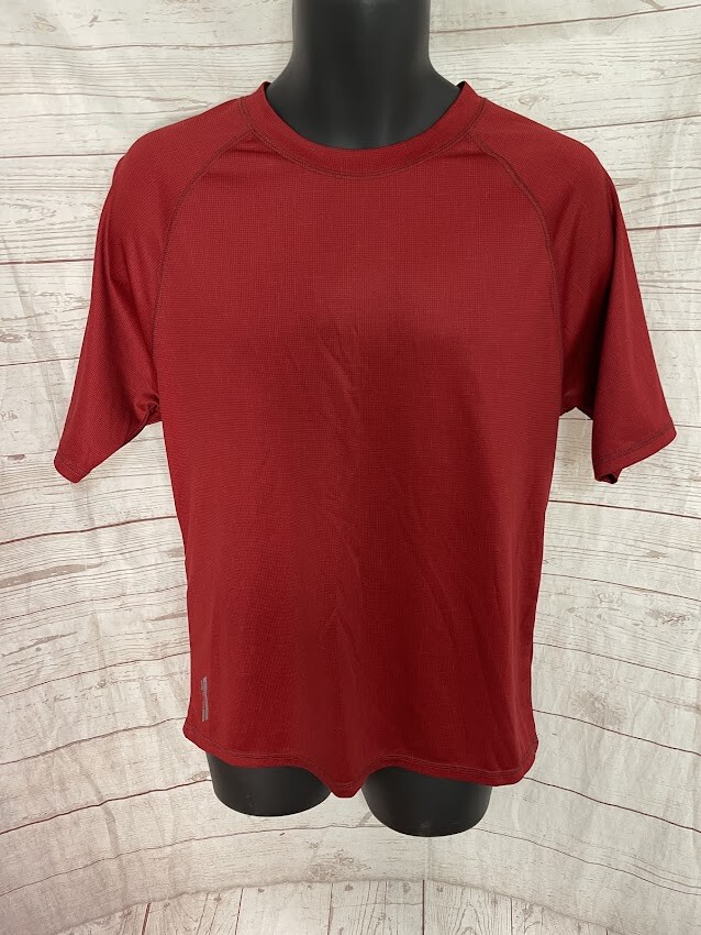 ZeroXposur Sun Protection Men's T-Shirt Short Sleeve Vinous-red Size M gallery