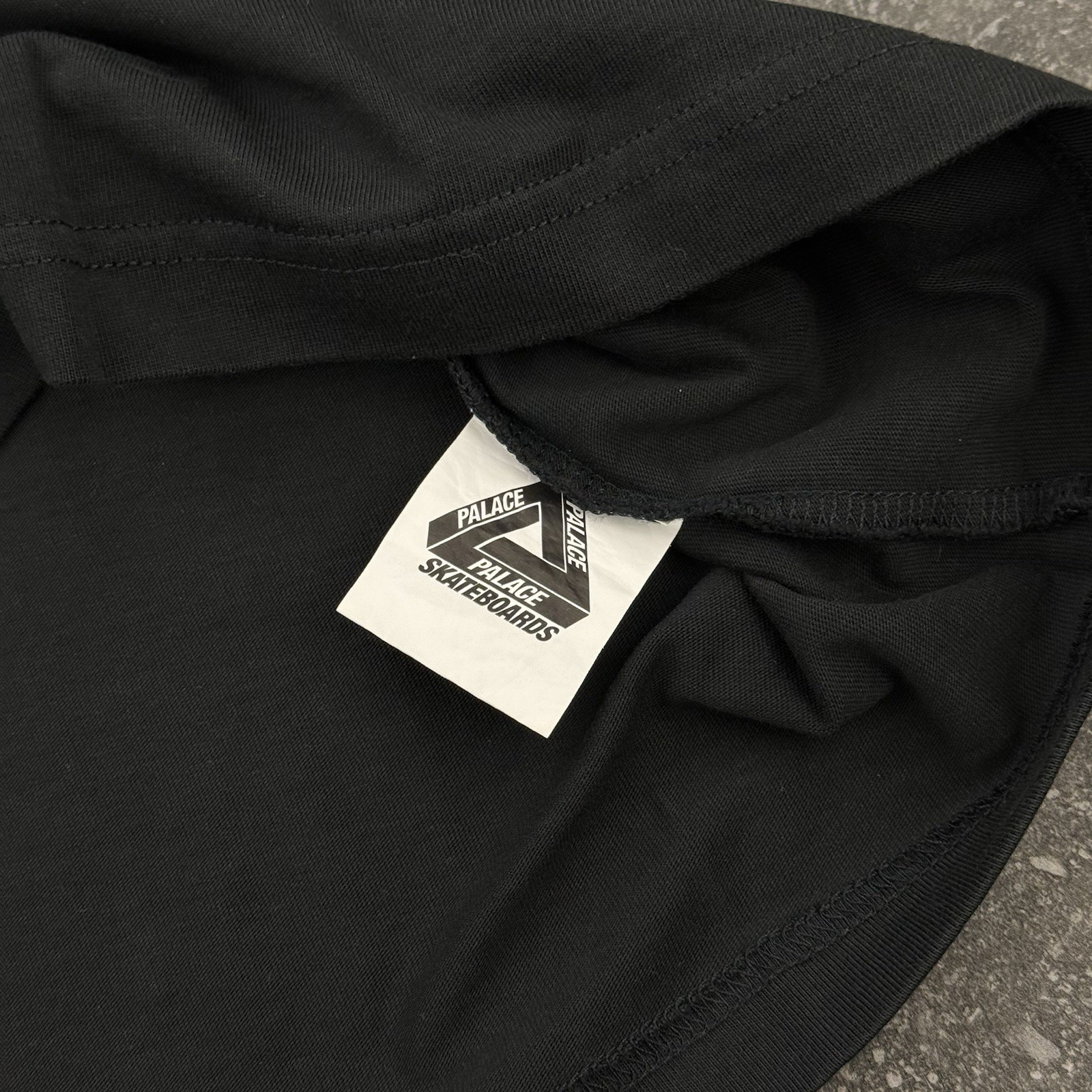 New Palace Skateboards Black Hole T-Shirt Black Men’s Medium In Bag Singularity gallery