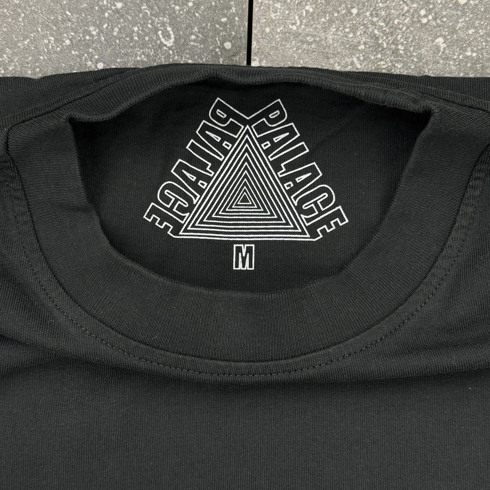 New Palace Skateboards Black Hole T-Shirt Black Men’s Medium In Bag Singularity gallery