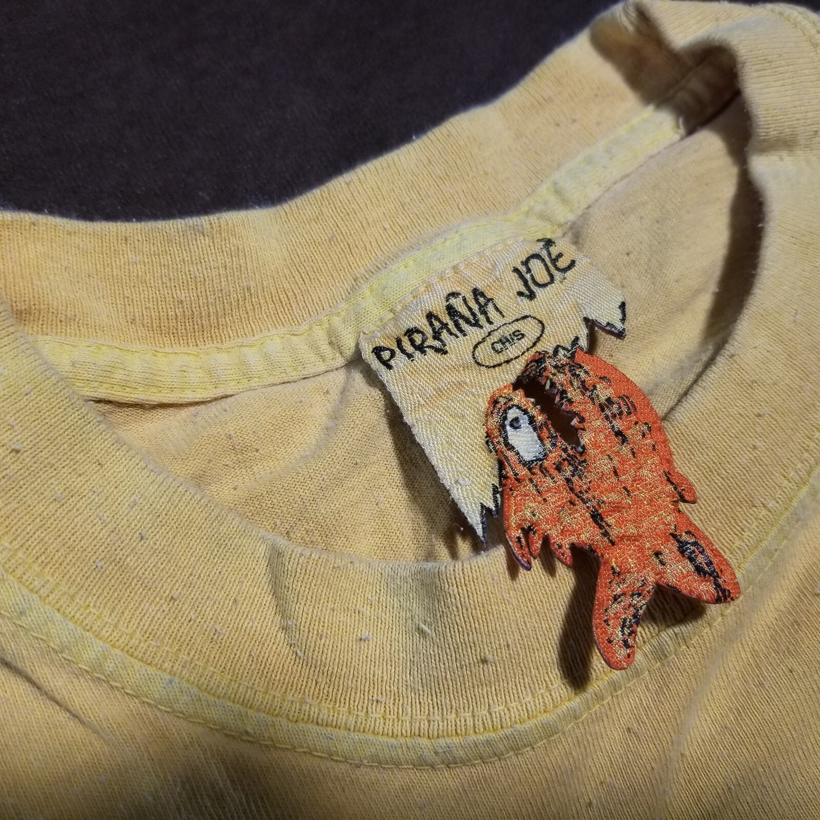 VTG PIRANA JOES T-SHIRT COZUMEL 03 UNIQUE TAG FISH HANGTAG GARMENT DYE SMALL gallery