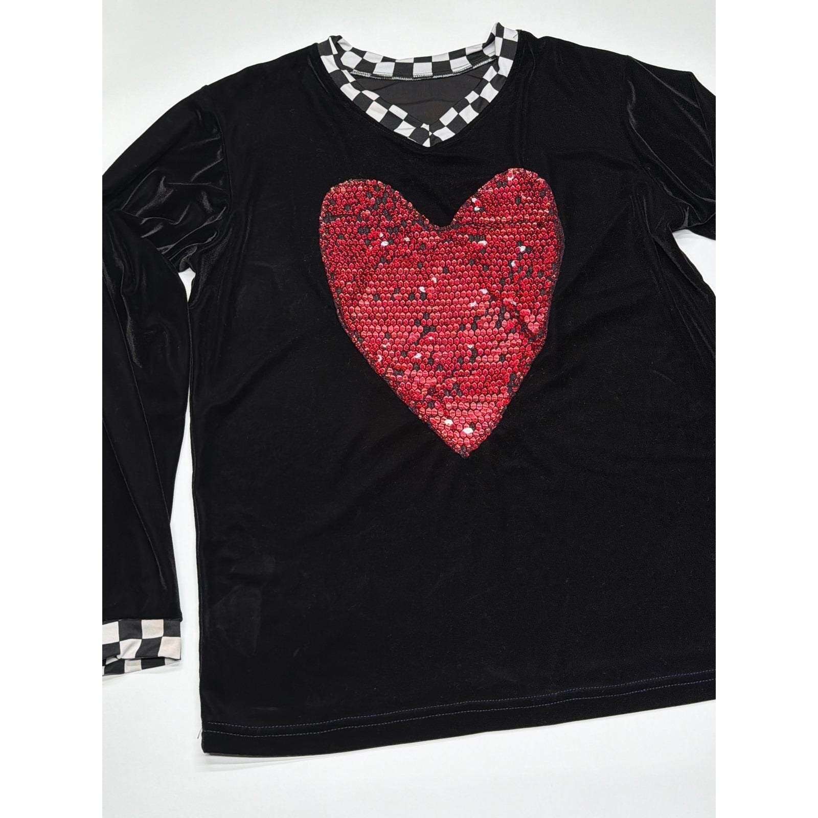 Mens Black Velvet Long Sleeve V Neck Shirt Red Sequin Heart Checkerboard Trim M gallery