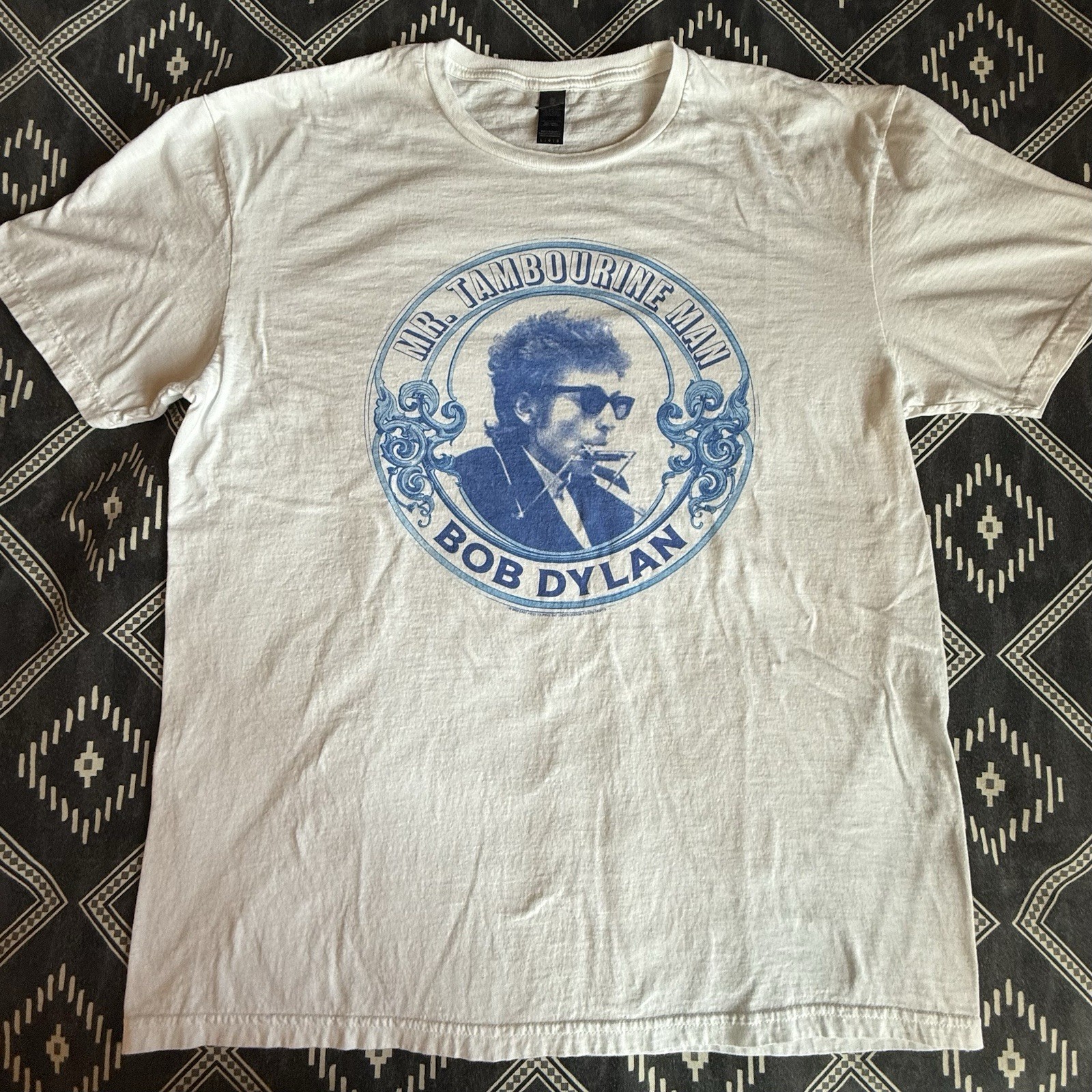 BOB DYLAN Mr. Tambourine Man Licensed Folk Rock T-Shirt 2022. LARGE Preowned NV gallery