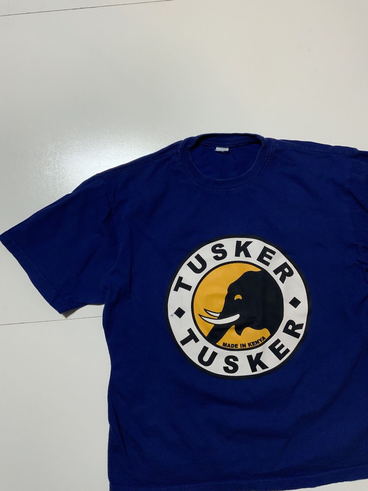 Vintage Tusker Beer Made In Kenya Baada Ya Kazi Africa Graphic Boxy T-Shirt Sz.L gallery