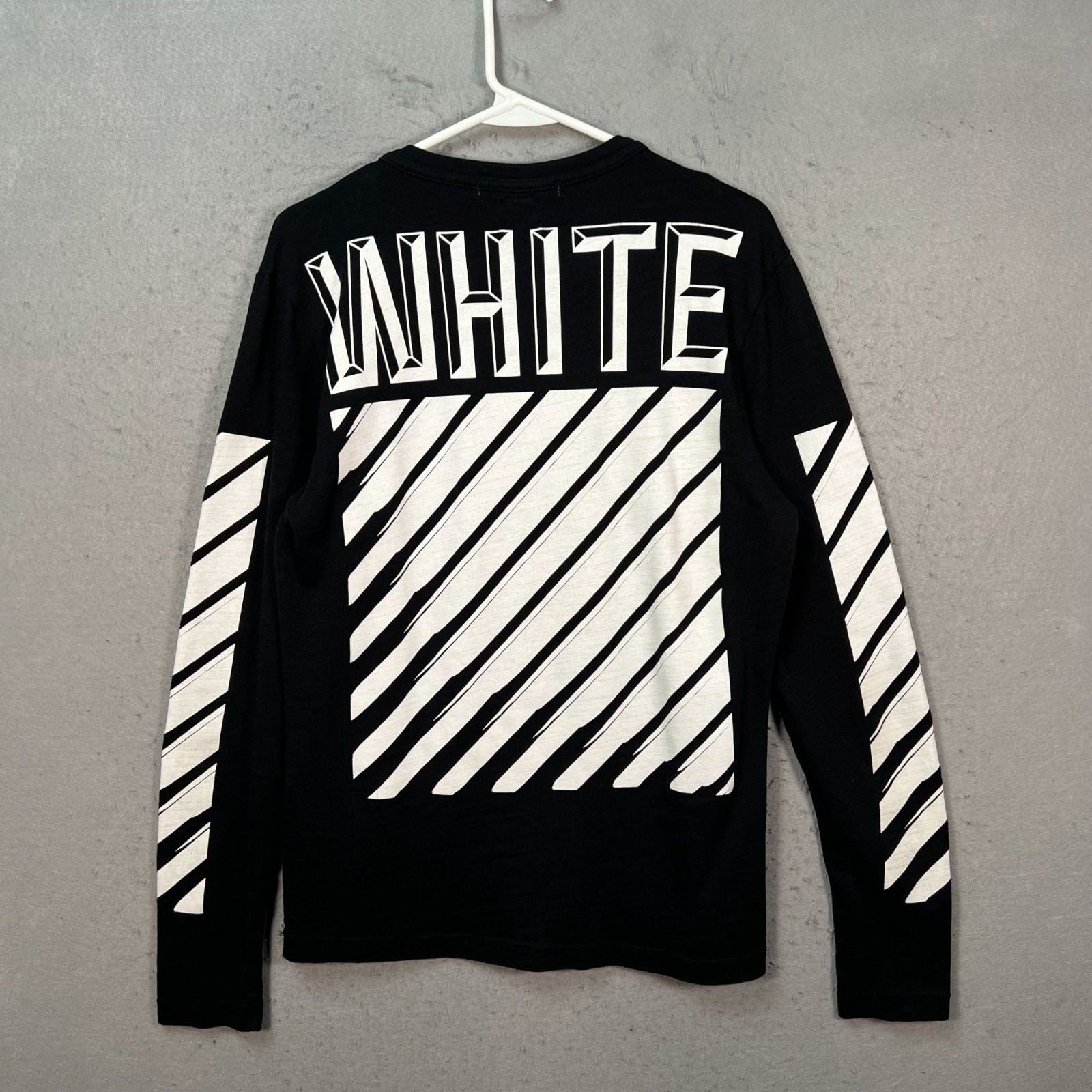 Off-White Mens Size Small Black Long Sleeve Graphic T-Shirt gallery