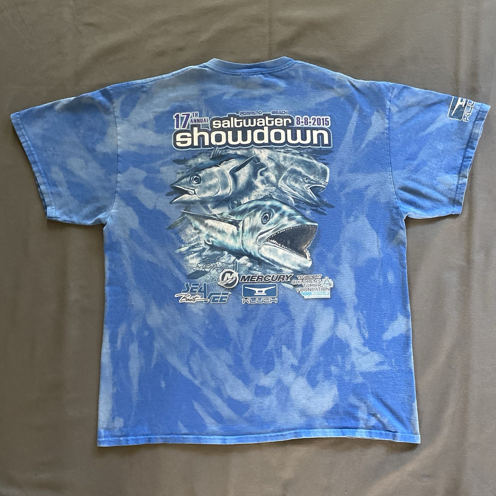 2015 Saltwater Showdown T Shirt Mens XL Blue Bleach Dye 2010s Fishing Sea Vee