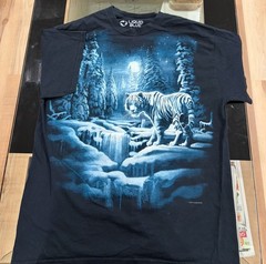 Liquid Blue Tiger Moon Winter Scene Graphic Cotton Knit Crew Tee Mens L