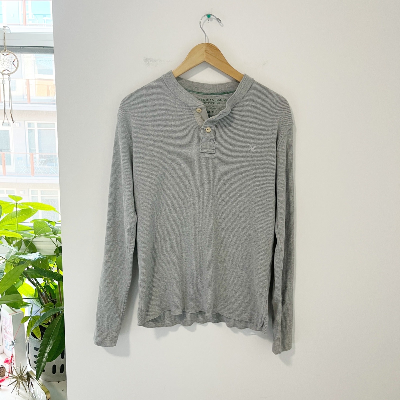 American Eagle Men's Gray Ribbed Long Sleeve Top Size Medium gallery