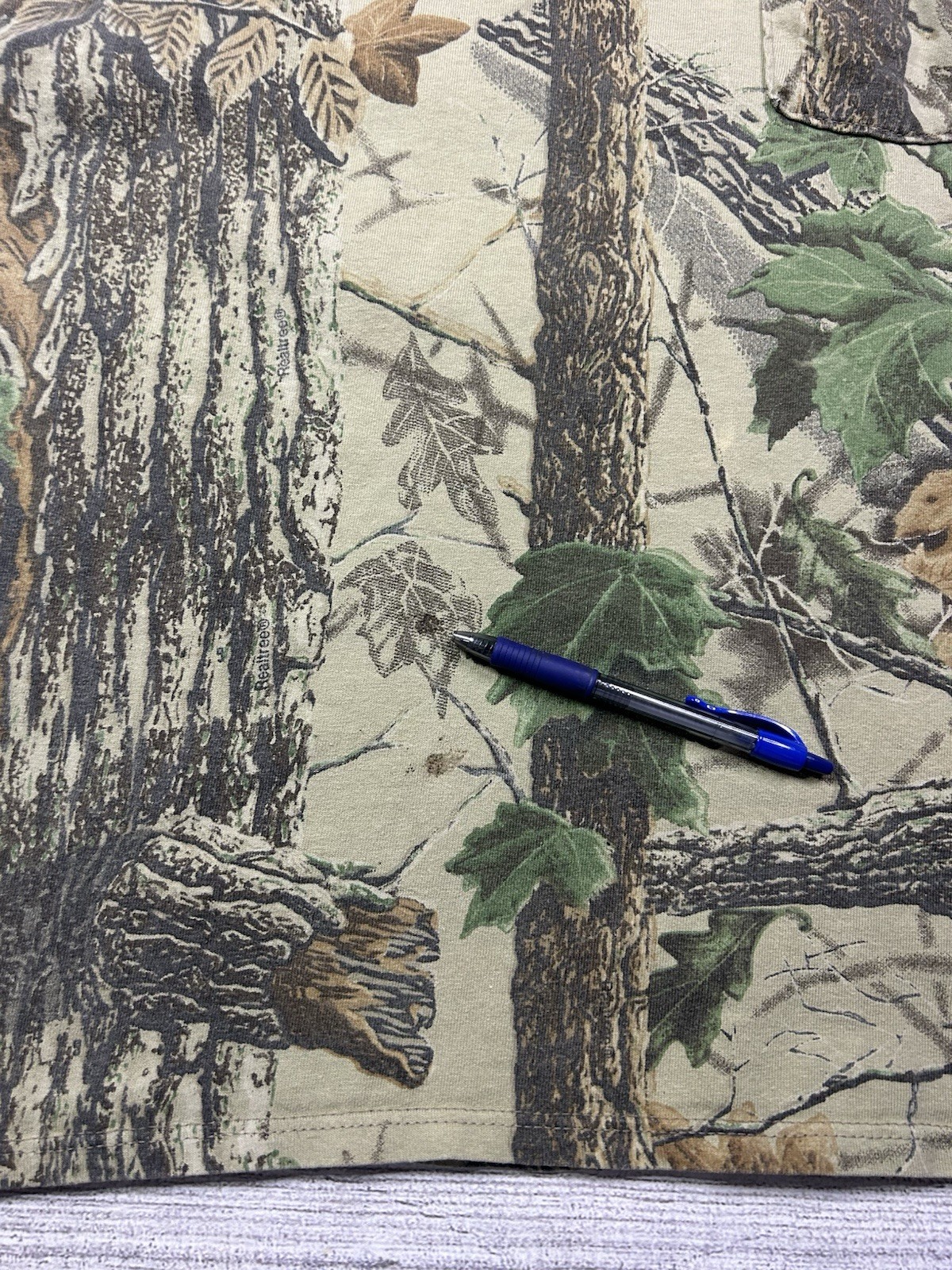 Vintage Jerzees Outdoors Realtree Camo Pocket T Shirt Size Large Camouflage Hunt gallery
