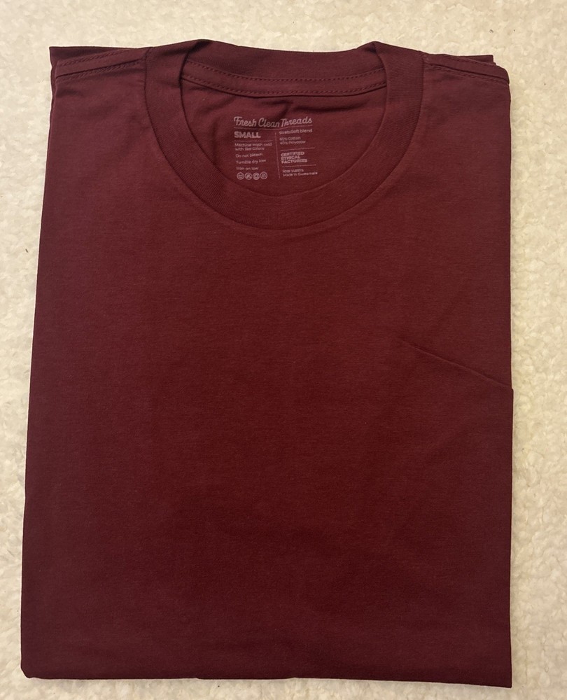 Fresh Clean Threads Performance Crew Neck Tee. Burgundy. Small. NIB.