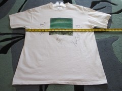 VTG 90’s single stitch Signed 10,000 Maniacs, Band Graphic Print T-Shirt, Sz. L