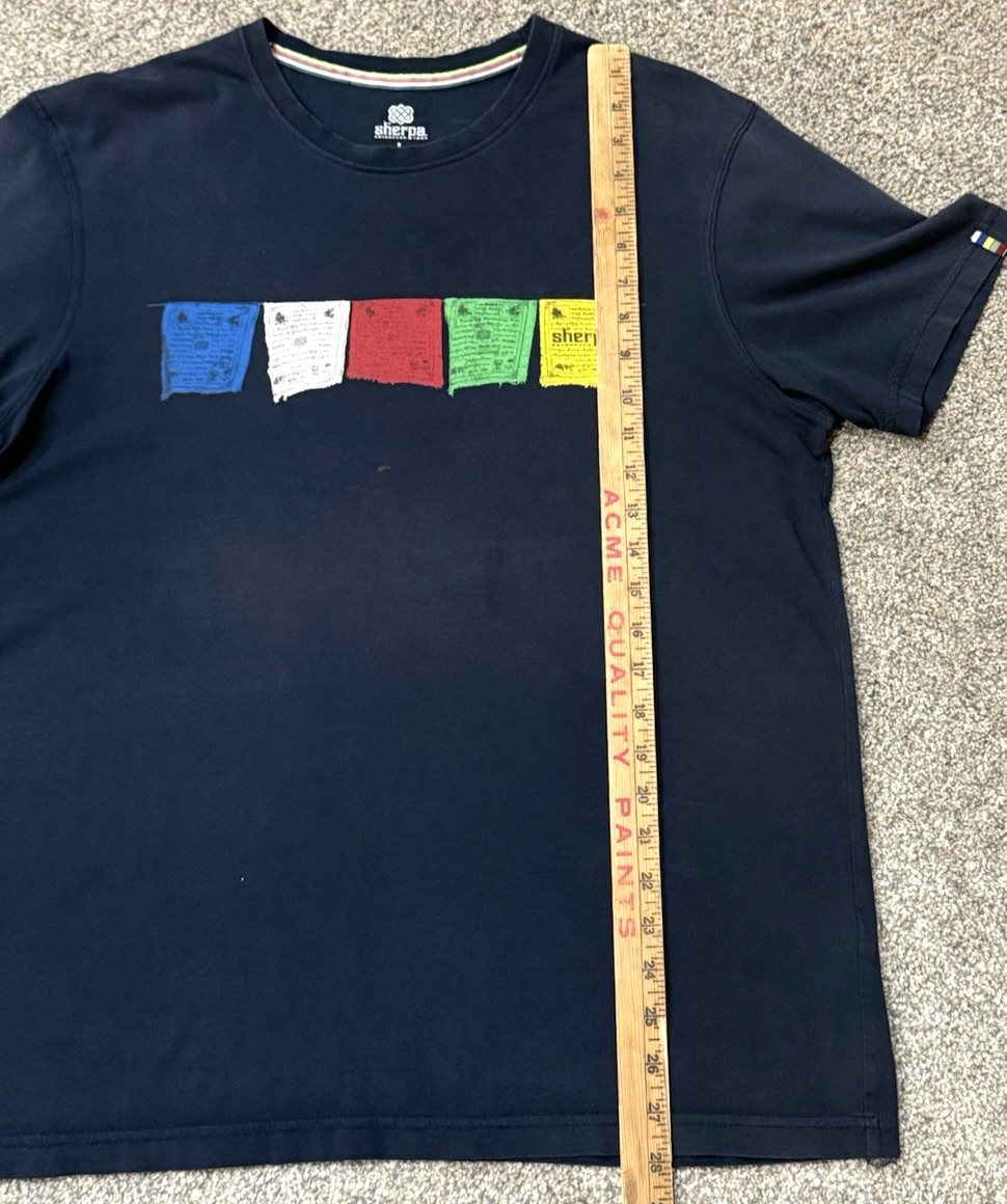 Sherpa Adventure Gear Prayer Flag Graphic T-Shirt Navy Outdoor Tee Large gallery