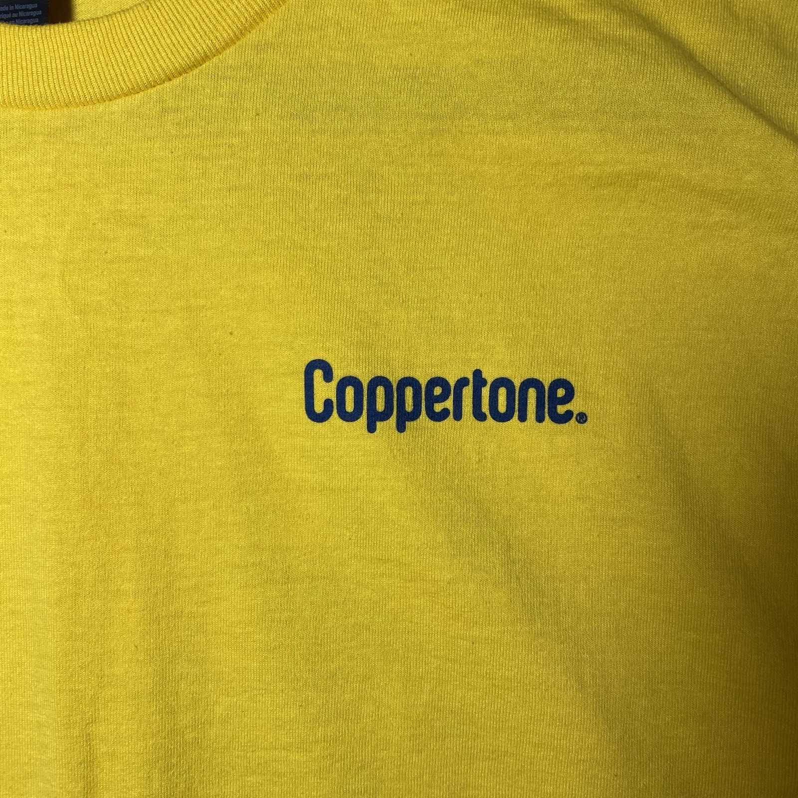 Yellow Coppertone Girl and Dog On Back Shirt Men’s Size Large Unisex gallery