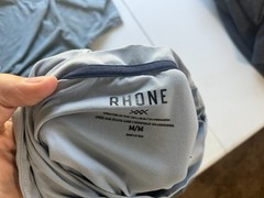 🏃 Rhone Men’s Solid Light Blue Performance Hooded Shirt Medium M EUC 💧