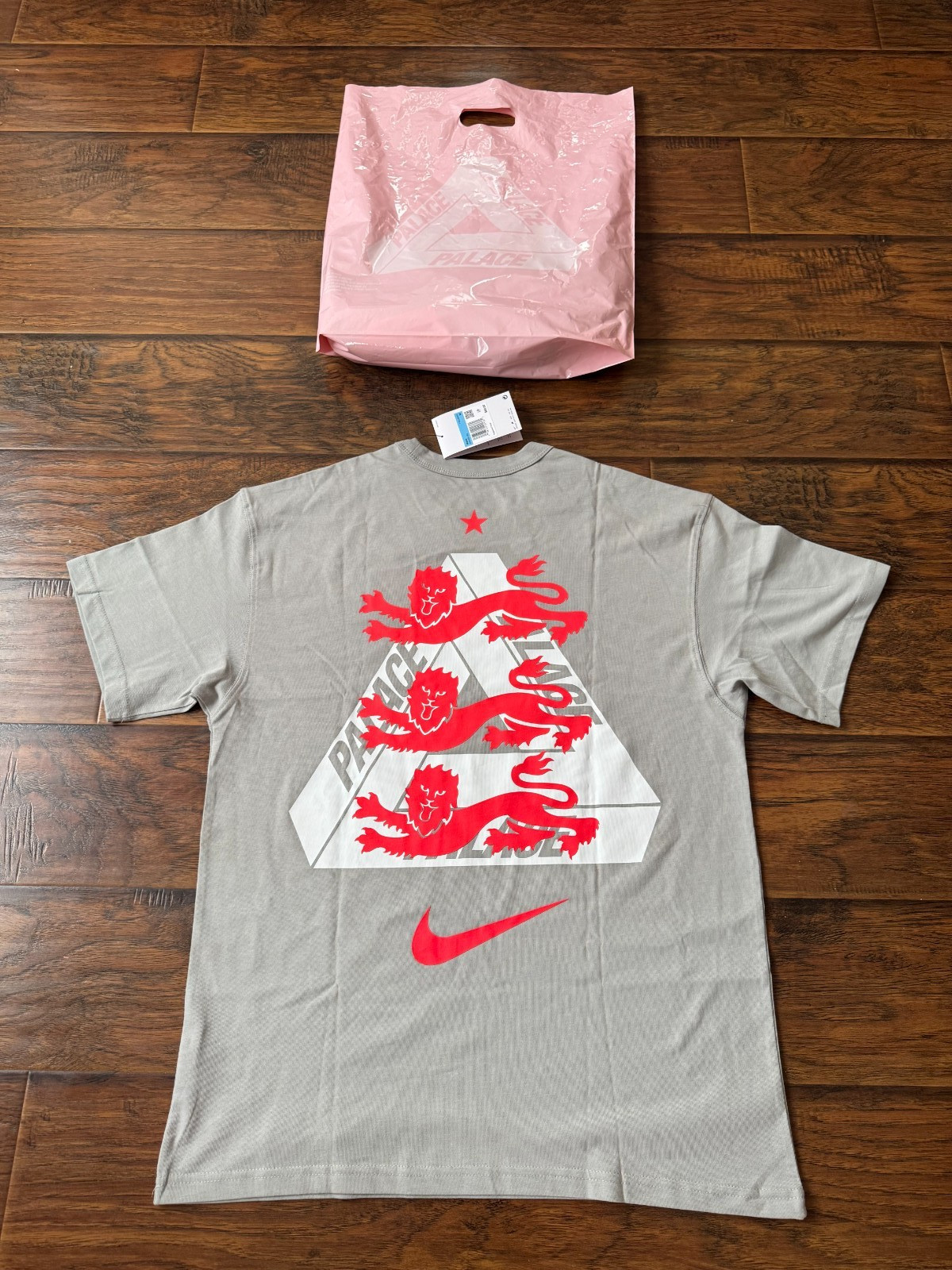Palace Nike England Tee Grey Size Medium gallery