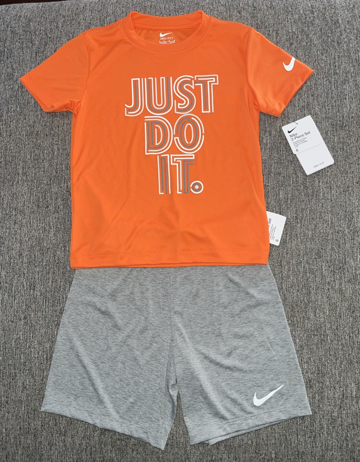 Nike Dri-Fit Boys Size 6 New With Tags 2 PC Shirt & Shorts Set 86M708-G0R