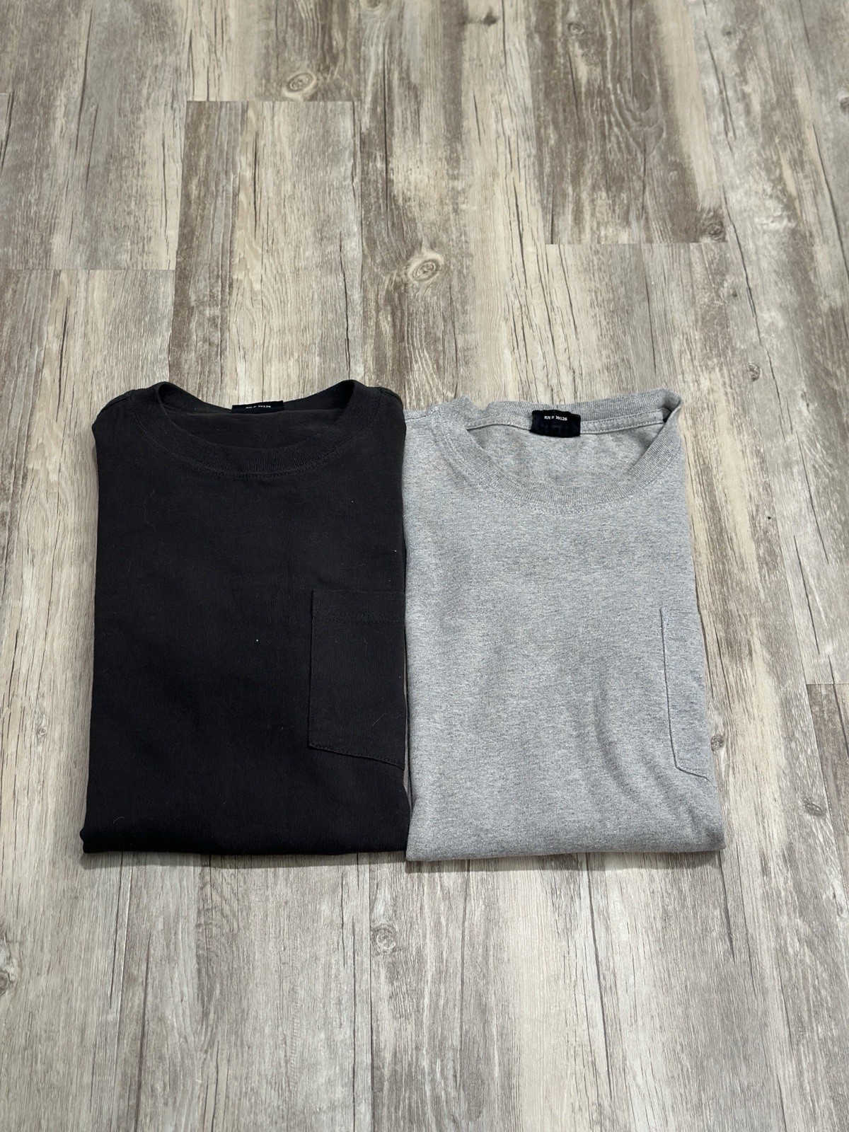 Filson Men’s Pocket Tee (lot Of 2) Heathered Gray , Washed Black Size Medium