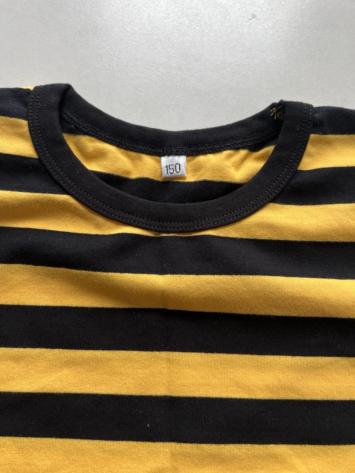 Bumblebee Black Yellow T Shirt Boy Girl 10-12 Years Old 95% Cotton 5% Elastane gallery