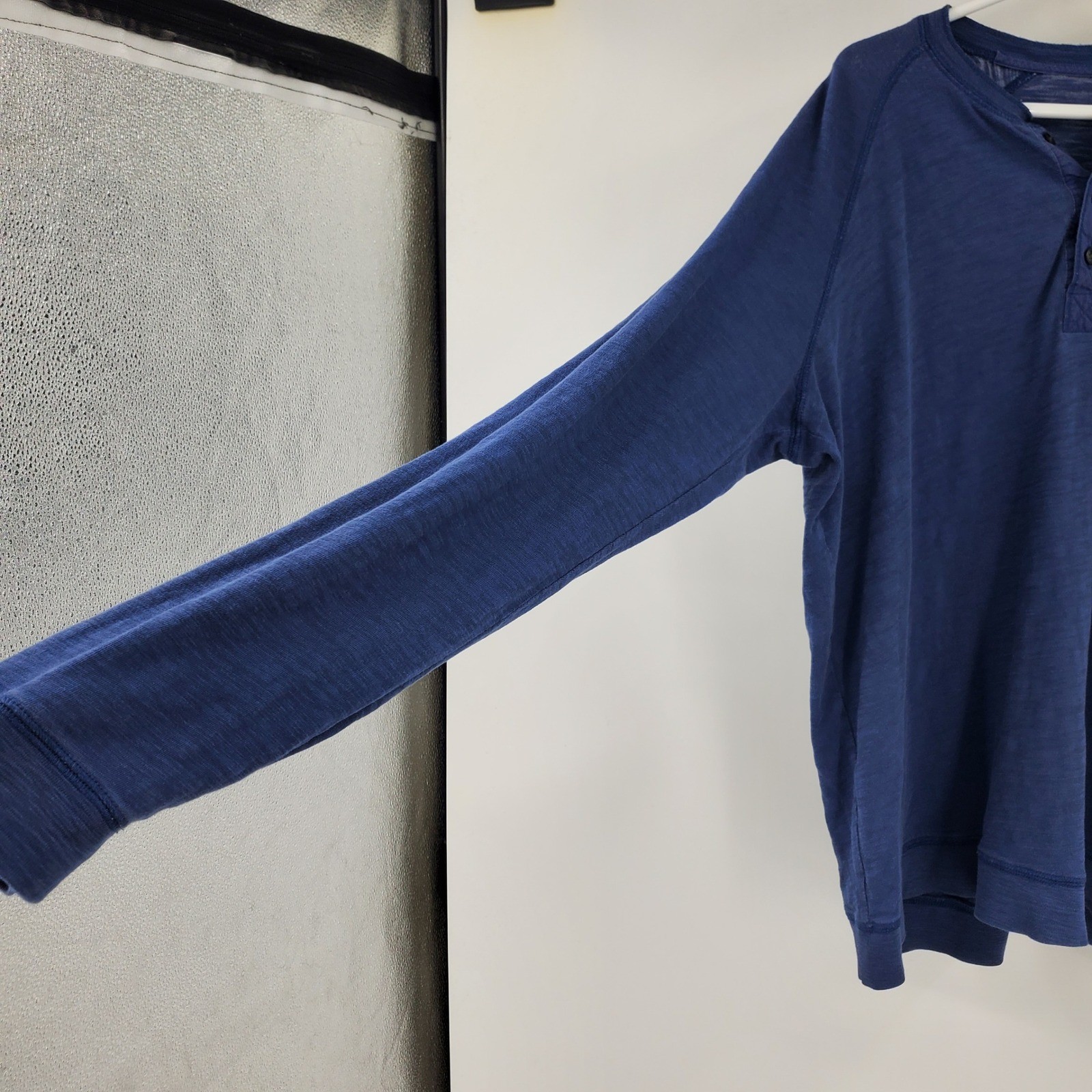 Vince Mens Blue Long Sleeve Cotton Slub Henley Shirt XL Casual Everyday gallery