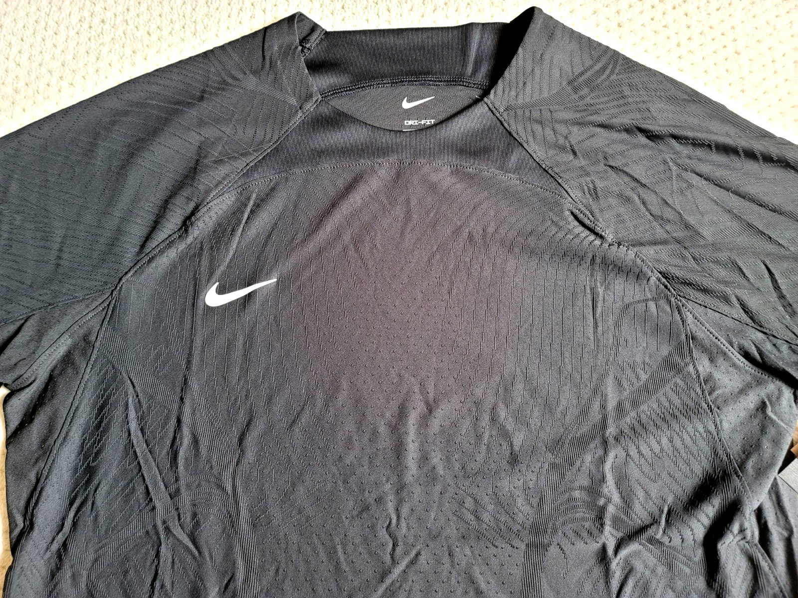 NWT Nike Dri-FIT ADV Vapor 4 Knit Soccer Football Jersey - DR0671-010 - Black XL gallery