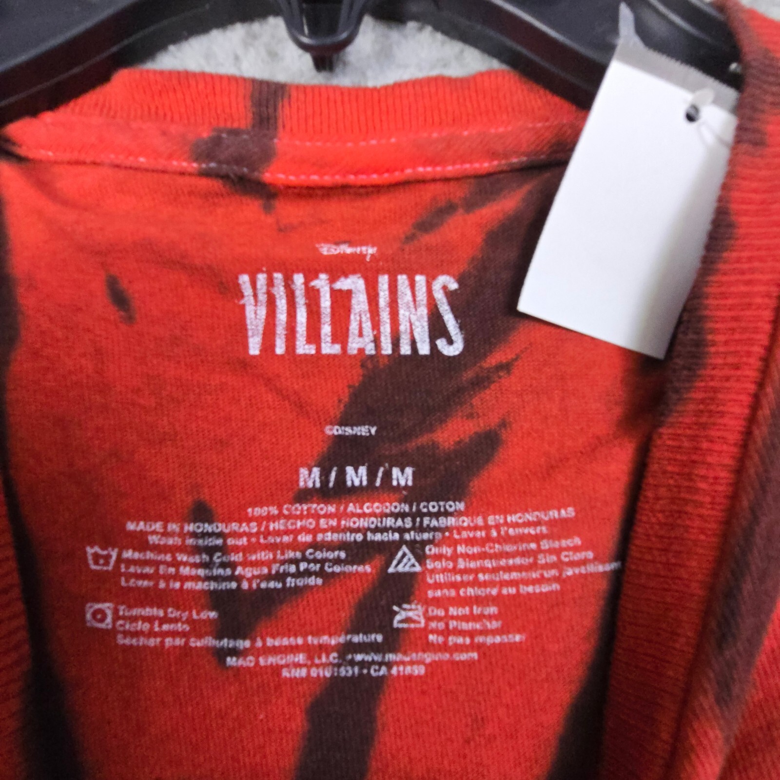 Disney Villains Shirt Men Medium Red Tie Dye Cartoon Retro Outdoor Classic NWT B gallery