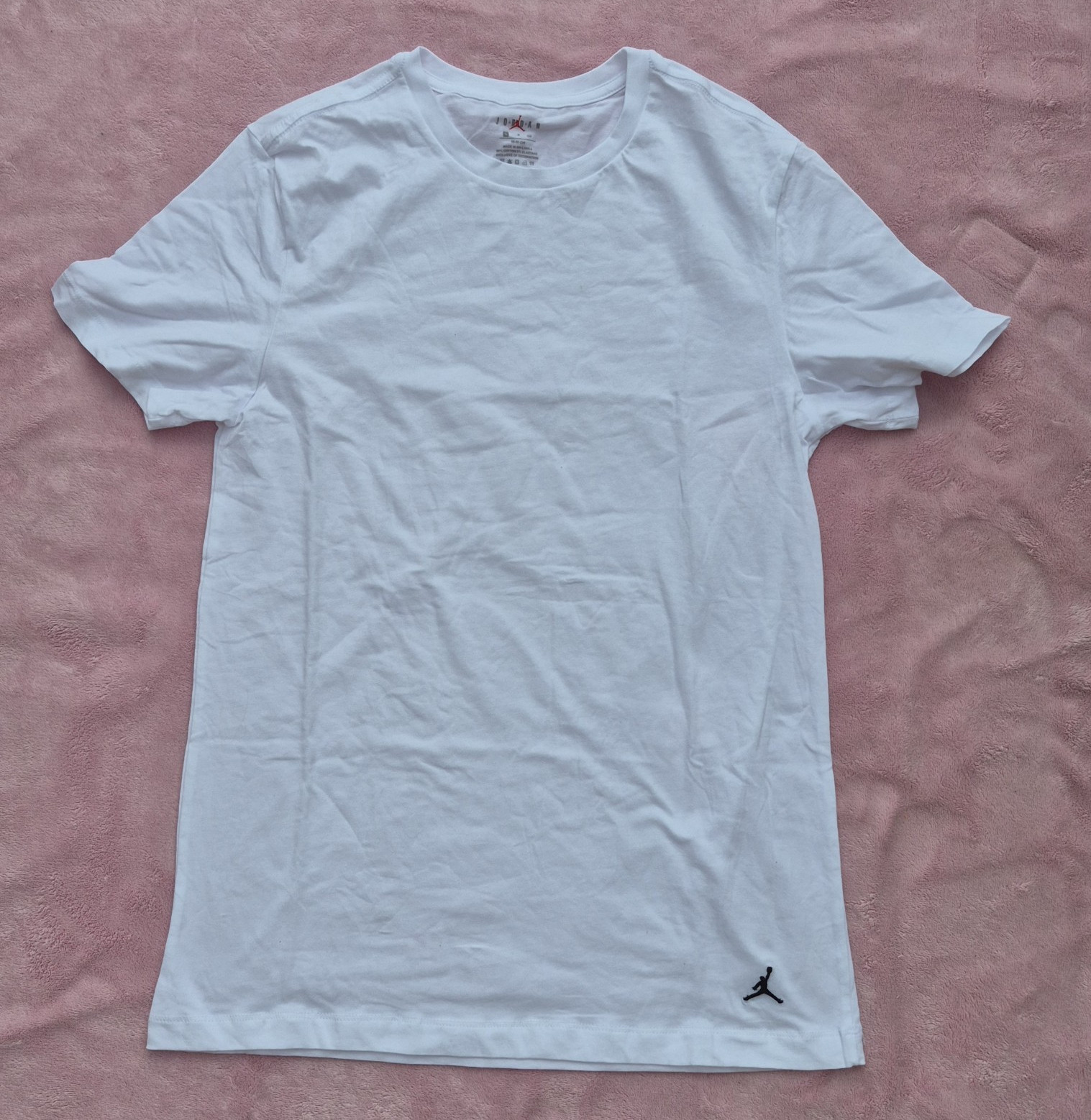 Jordan Men’s Jumpman Logo White T-Shirt Size S NWOT Crewneck