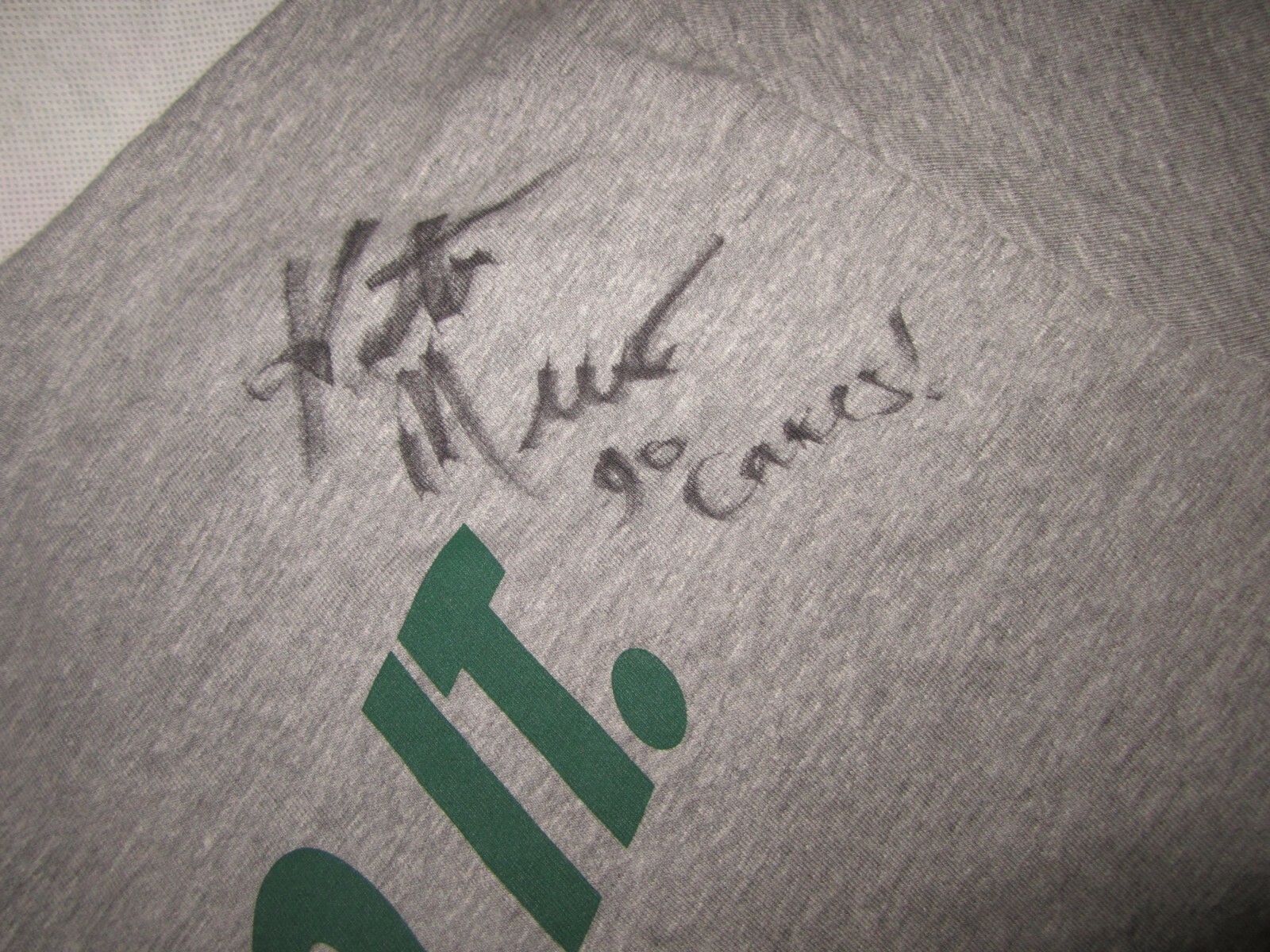 Nike Miami Basketball signed TShirt Men Size M Gray Fantastic 2 side graphic New gallery