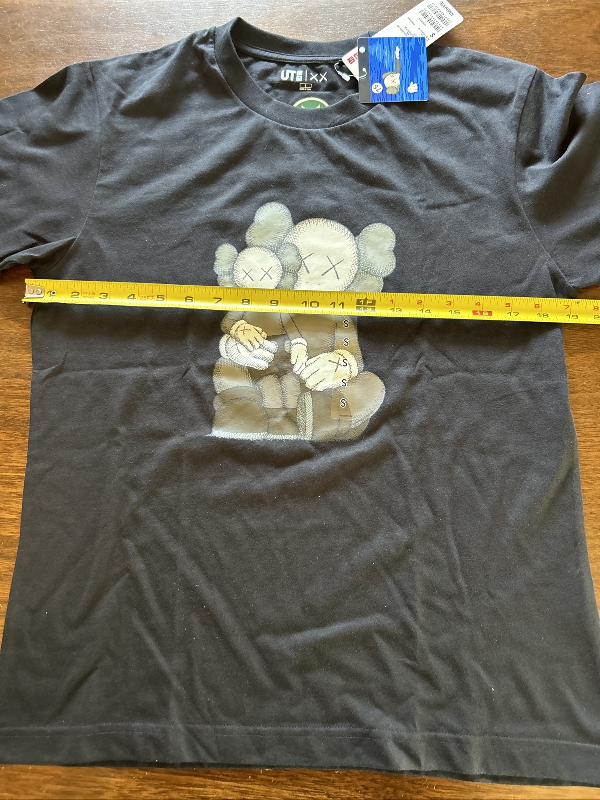 Uniqlo x Kaws UT Short Sleeve Graphic T-Shirt Black NWT Size Small gallery