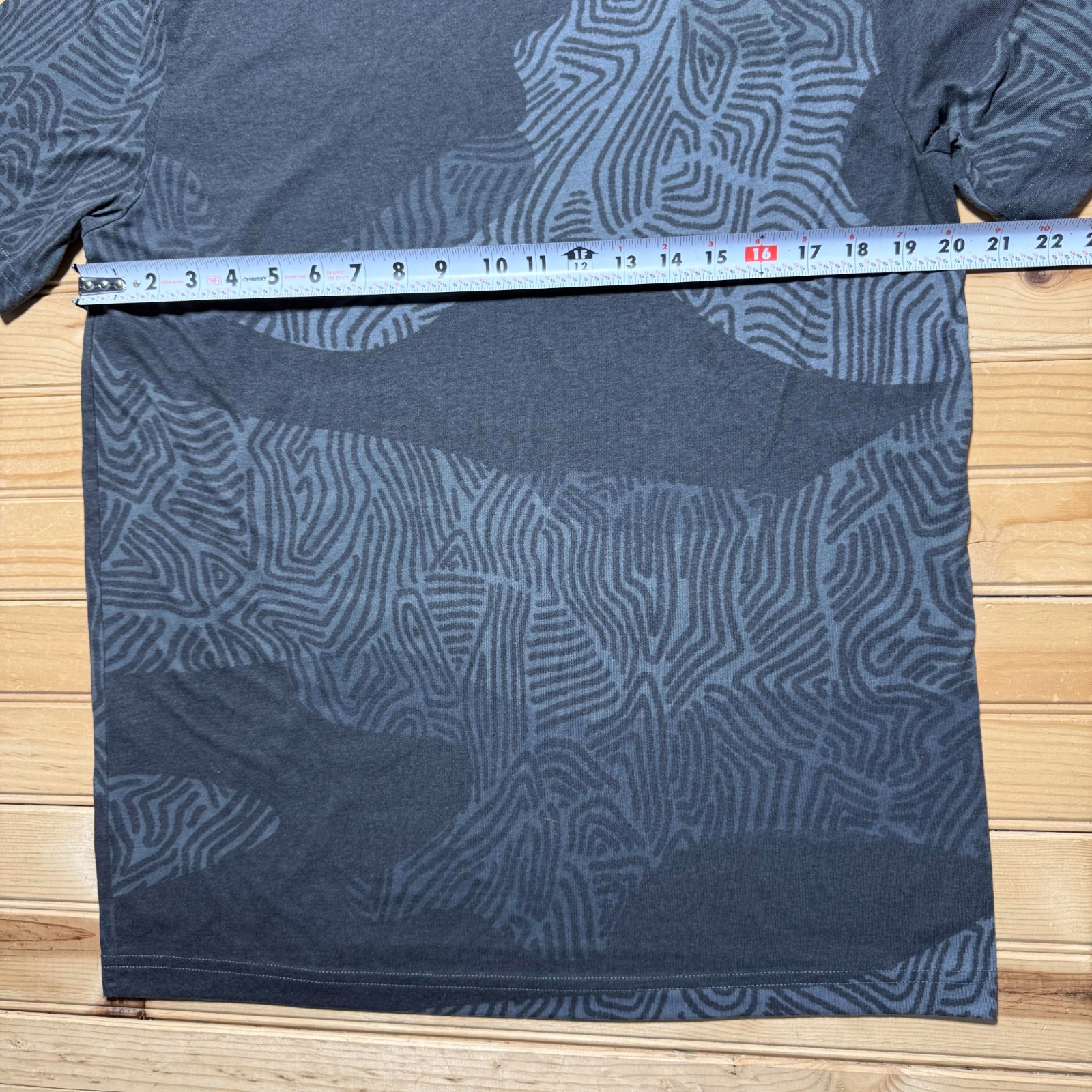 Oakley Topographic Map Pattern All Over Print Surf Skate T-Shirt Men's Medium gallery