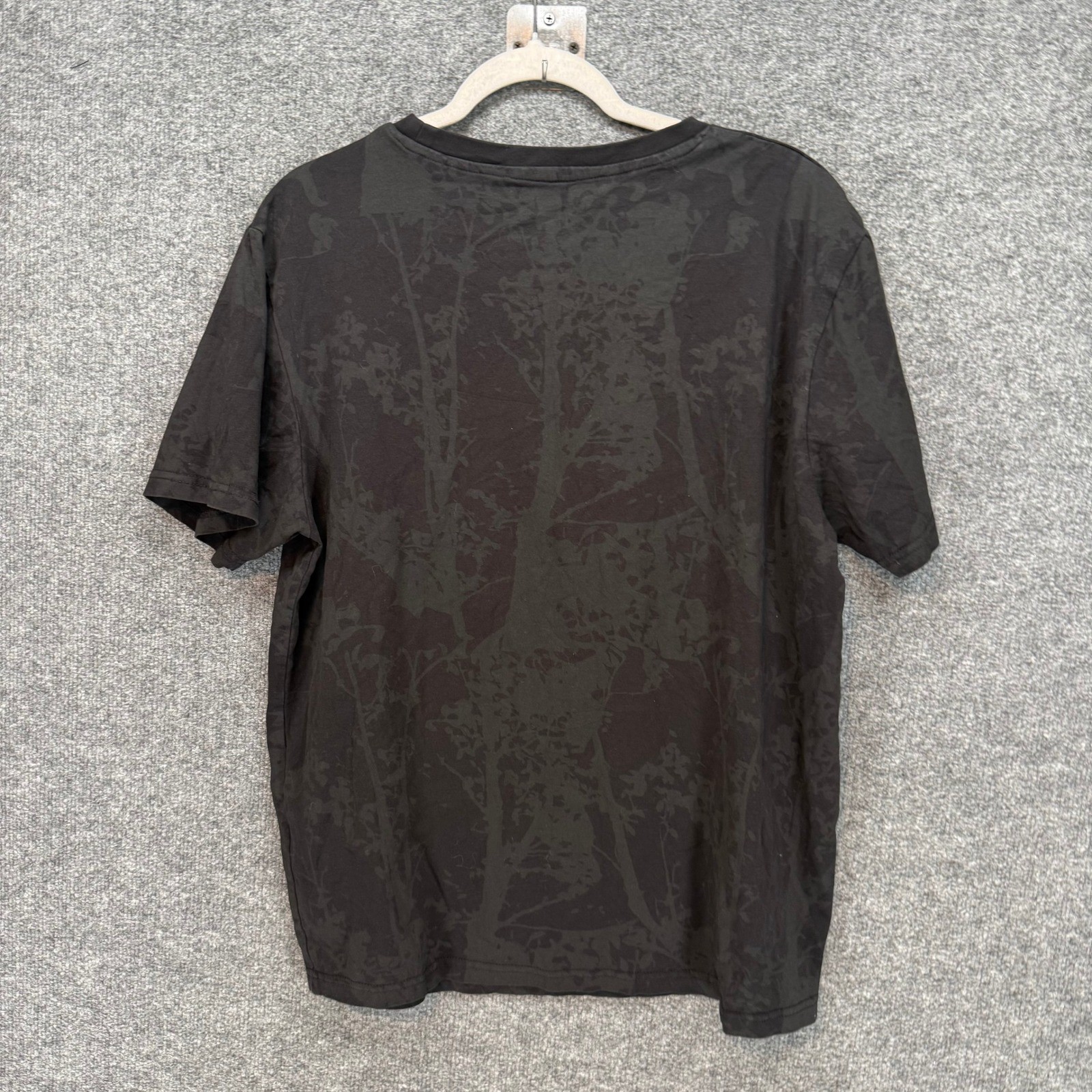 Black Metal Gear Solid Geeknet Tshirt Men Large Black Solid Snake Eater Gamer gallery