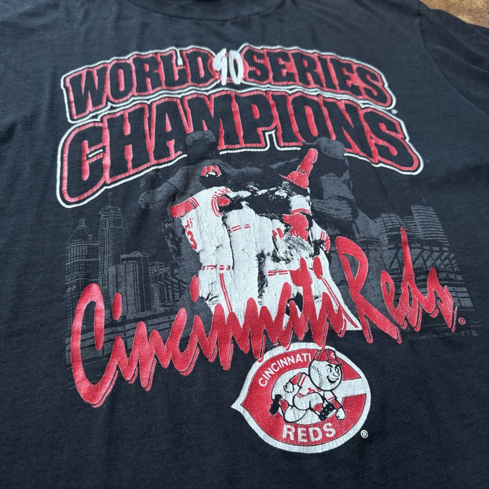 Vintage Cincinnati Reds 1990 World Series Champions T Shirt - Size LG - Logo 7 gallery