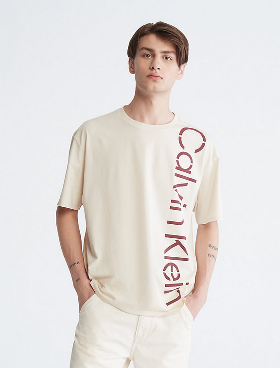 Clavin Klein Mens Relaxed Fit Logo Crewneck TShirt in Desert Sand Dune Size XS