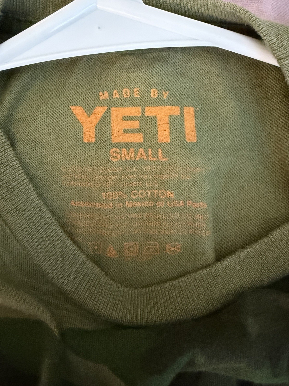 YETI Men's Green Camo Logo Graphic Crew Neck Short Sleeve Cotton T-Shirt S gallery