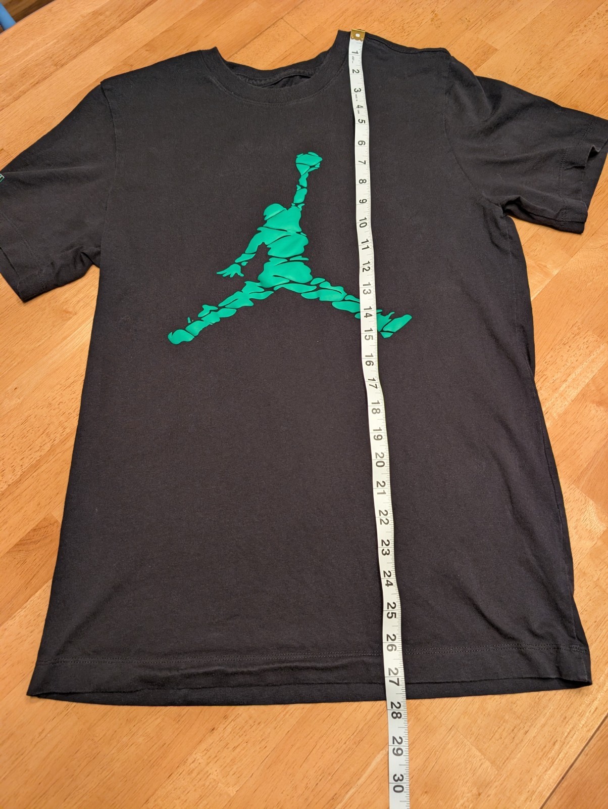 Nike Air Jordan Jumpman Logo Tee Mens T-Shirt Black Green Size S Sportswear Top gallery