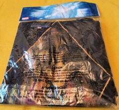 Two Marvel Avengers T-shirts Size M, Avengers Group Shot And Infinity Gauntlet