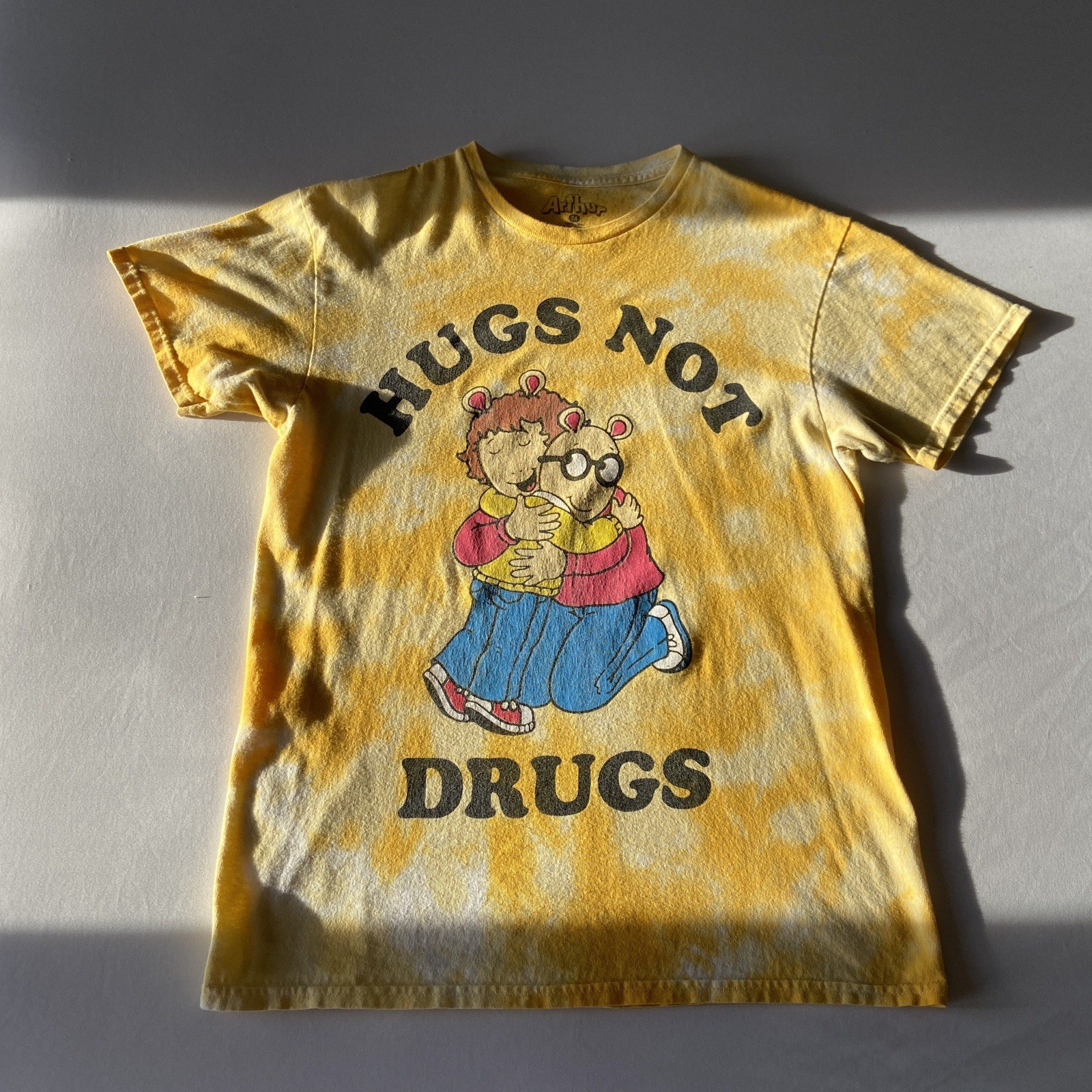 Arthur Call Your Mother “Hugs Not Drugs” Shirt Yellow Tie Dye Size Medium
