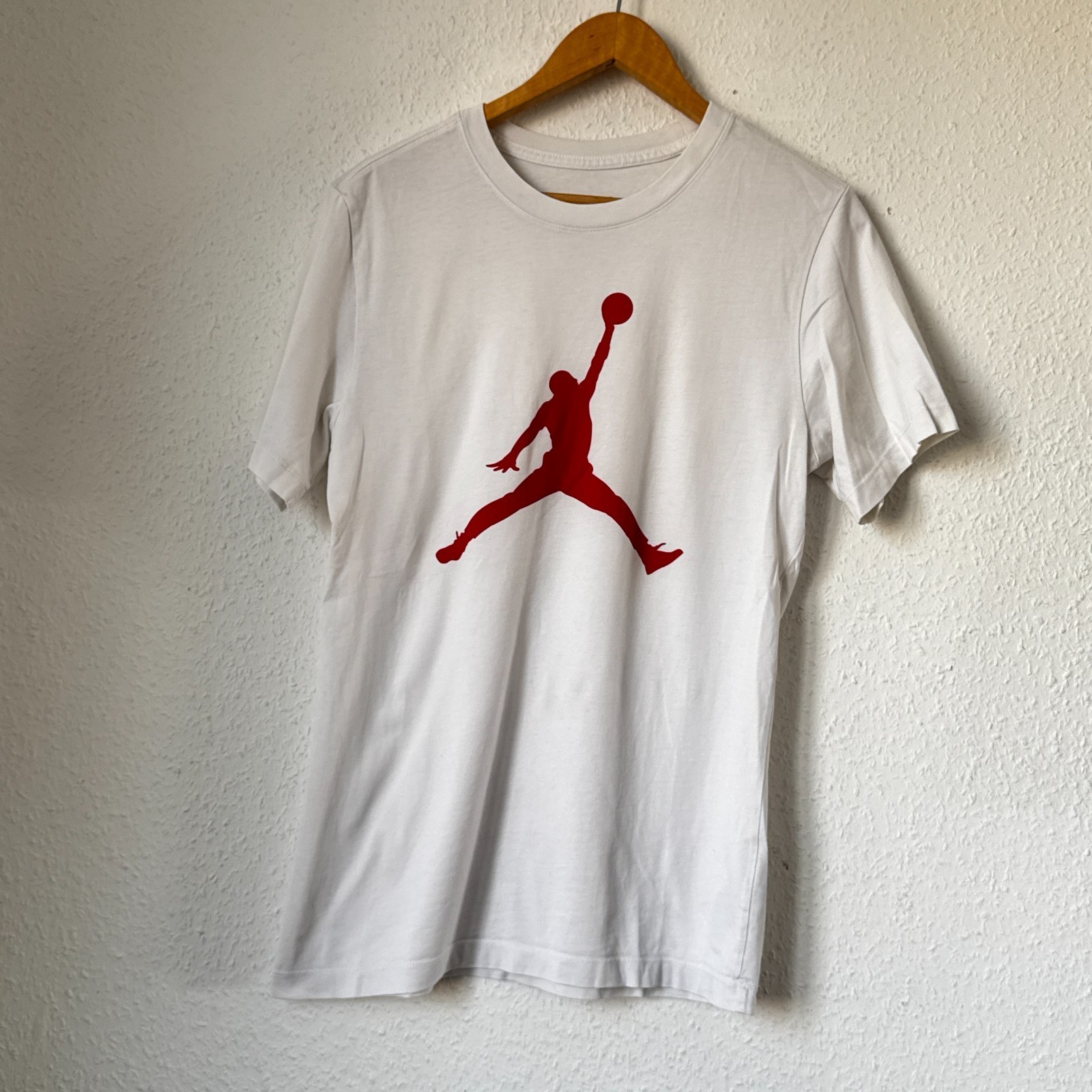 Jordan Jumpman Men's Graphic T-Shirt - White/Red - Size S - CJ0921-102 gallery