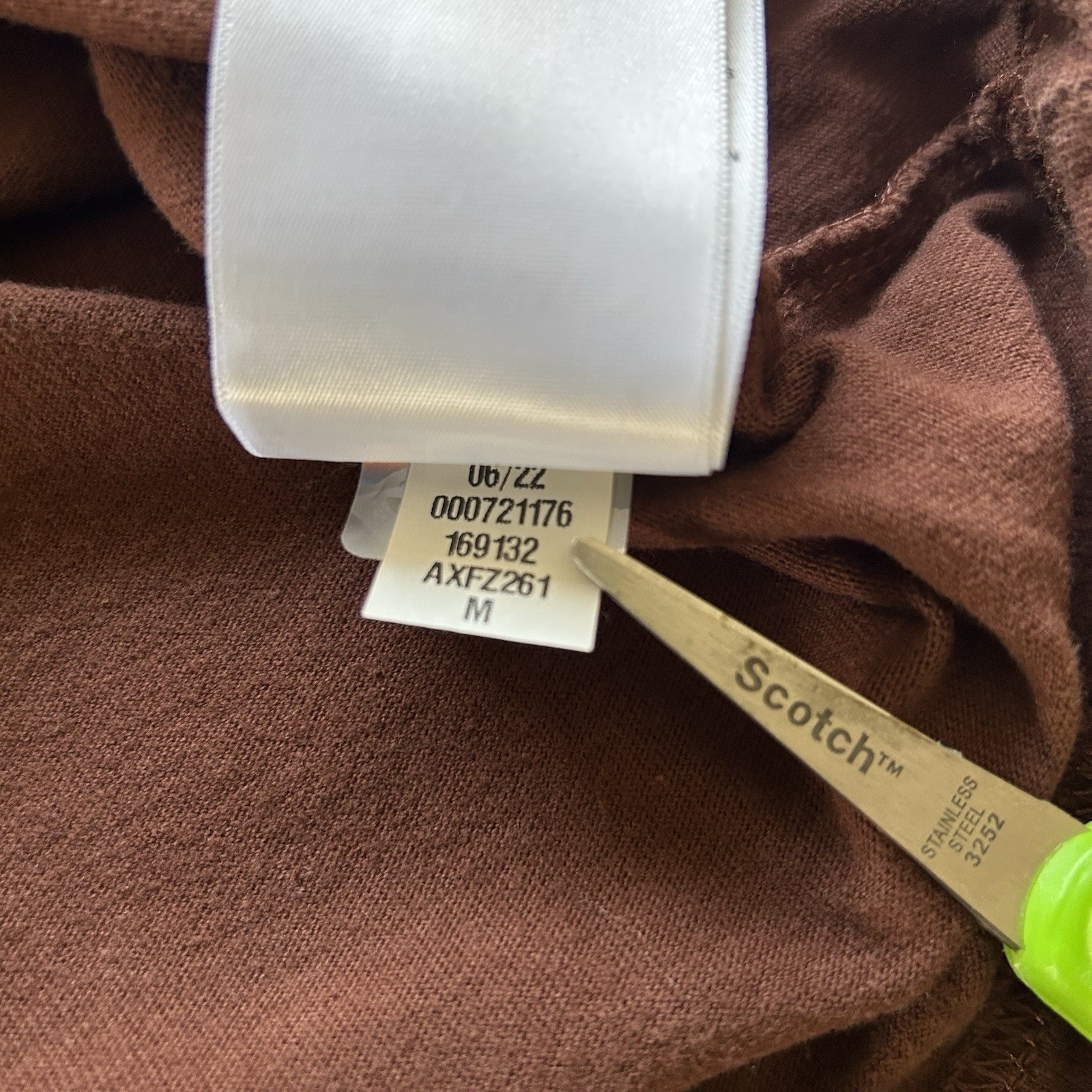 The North Face Men's Heavyweight Box Logo T-Shirt Brown Size M NF0A7ZE6 - EXCEL. gallery