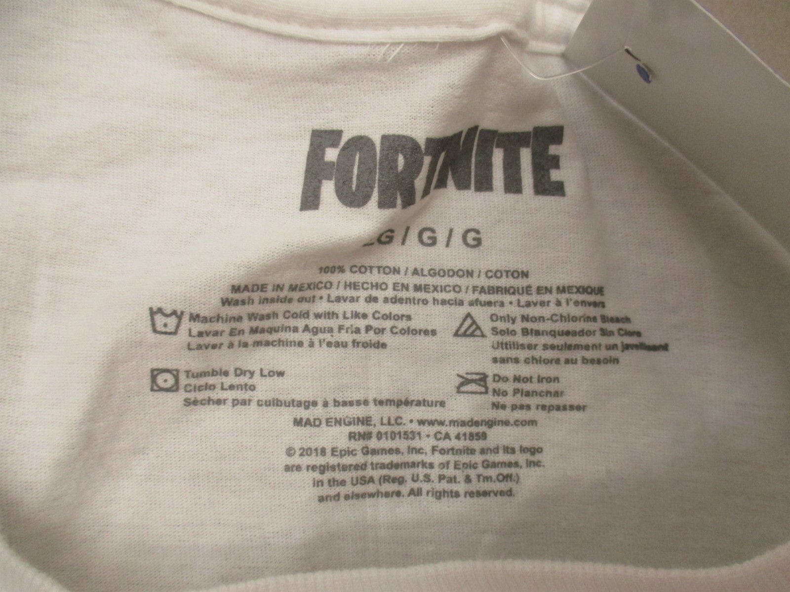 NWT EPIC GAMES Size L Mens White 100% Cotton Crew Neck Short Sleeve T-Shirt 369 gallery