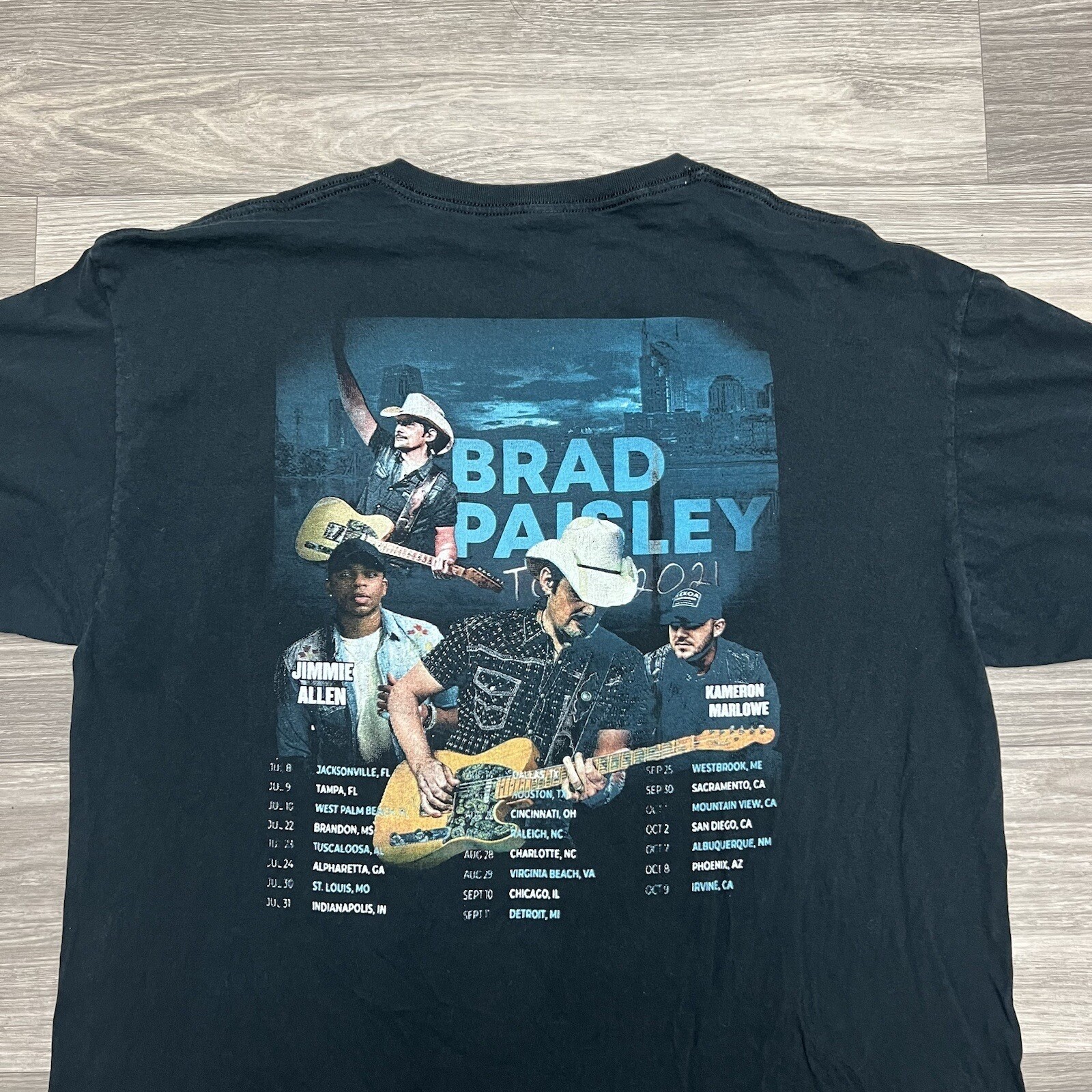 Brad Paisley Tour 2021 Concert T-Shirt Mens XL Black Fruit of the Loom Cotton gallery