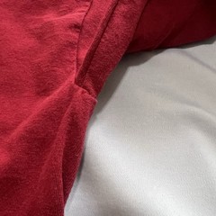 Gildan Deep Red Long Sleeve Graphic Tee – Men’s Size M