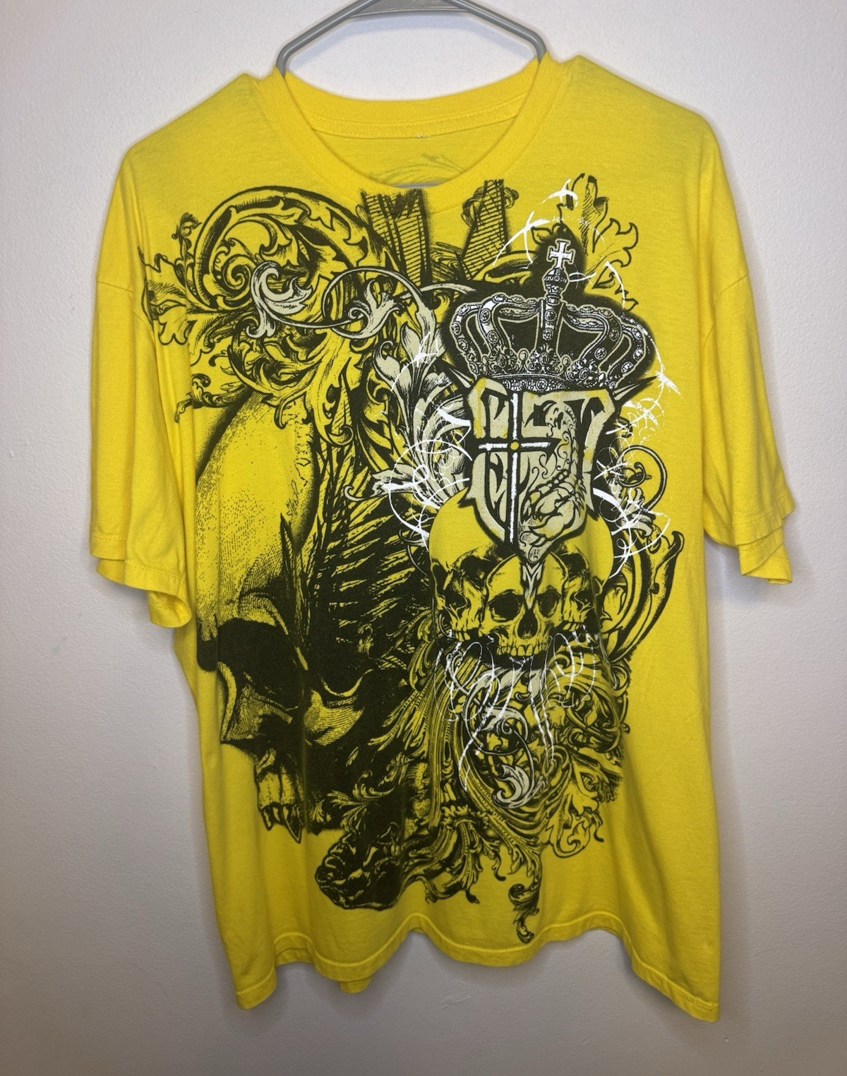 Vintage Y2K Skull Crown Graphic T-Shirt Yellow Size XL Streetwear Grunge