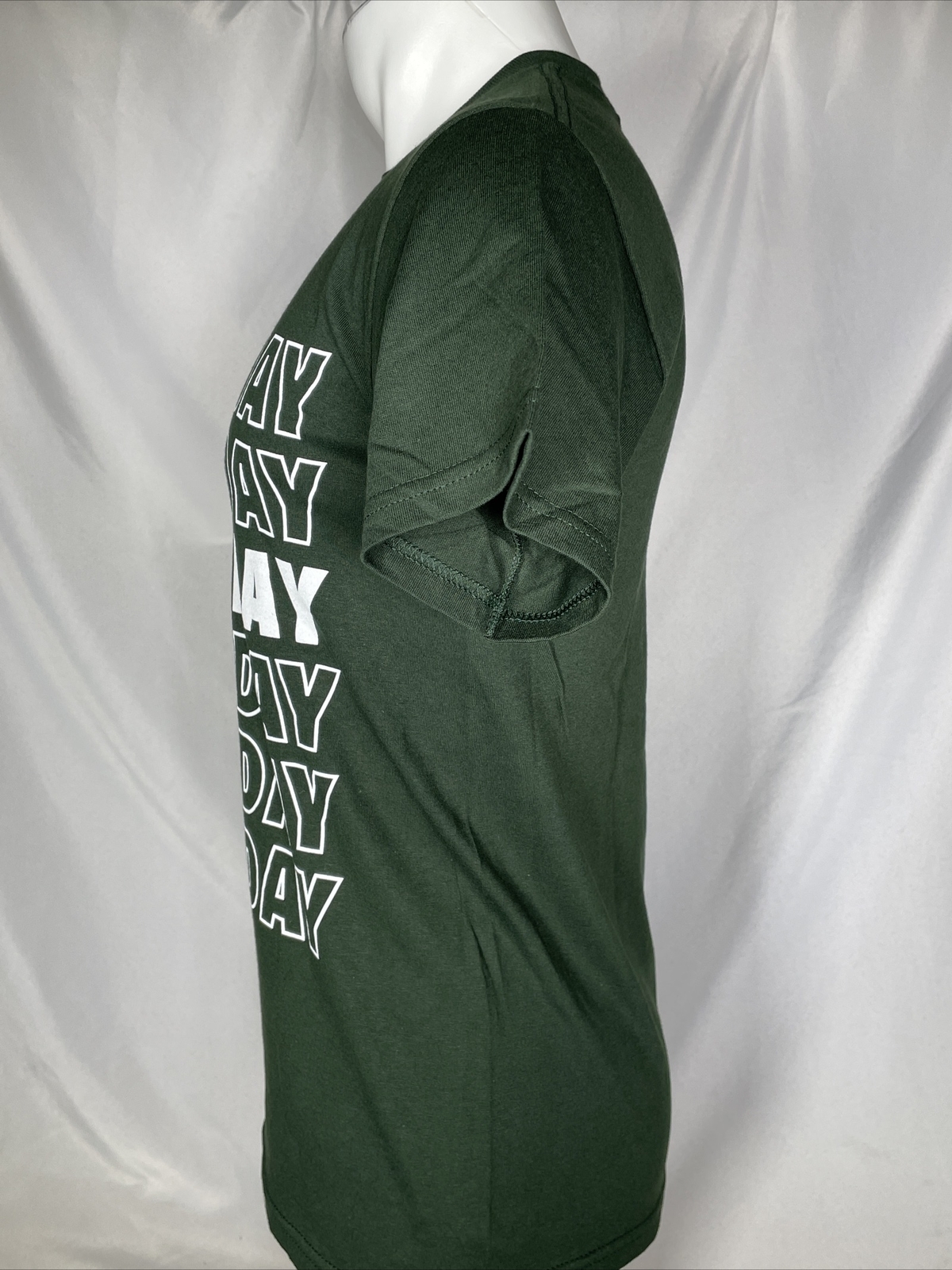 THIS IS MY LUCKY DAY Green T-Shirt Men's SMALL gallery
