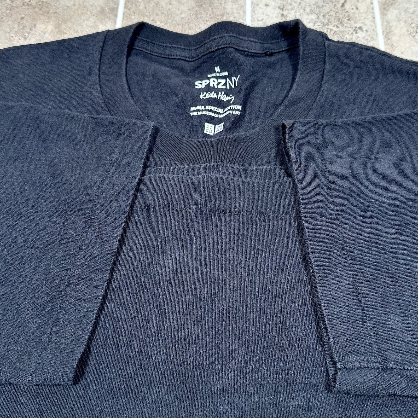 Keith Haring MoMA Exclusive Radiant Baby SPRZNY Uniqlo Single Stitch Shirt Sz- M gallery