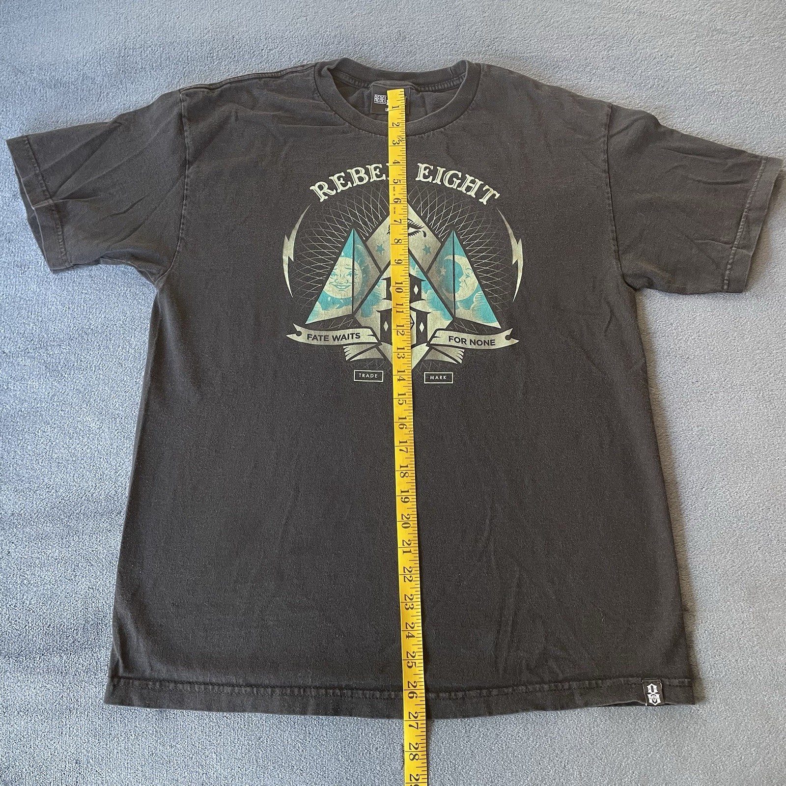 Rebel Eight Fate Waits For None Short Sleeve Black Logo T-Shirt Large gallery