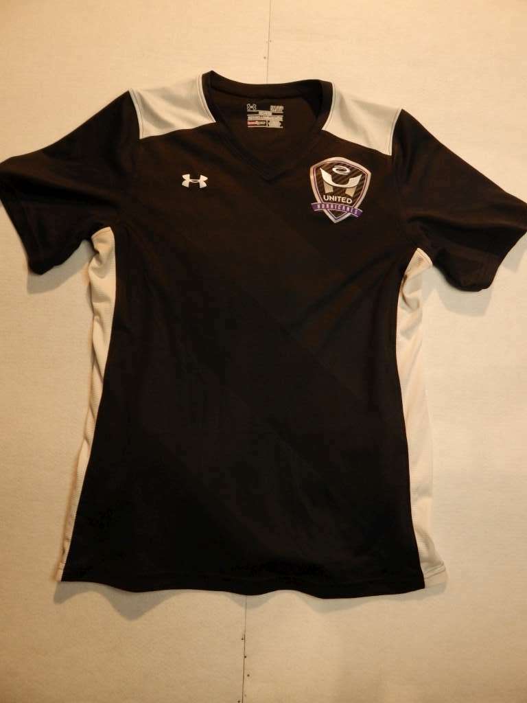UA Under Armour United Hurricanes Mens Size S semi-fitted heatgear athletic shrt gallery