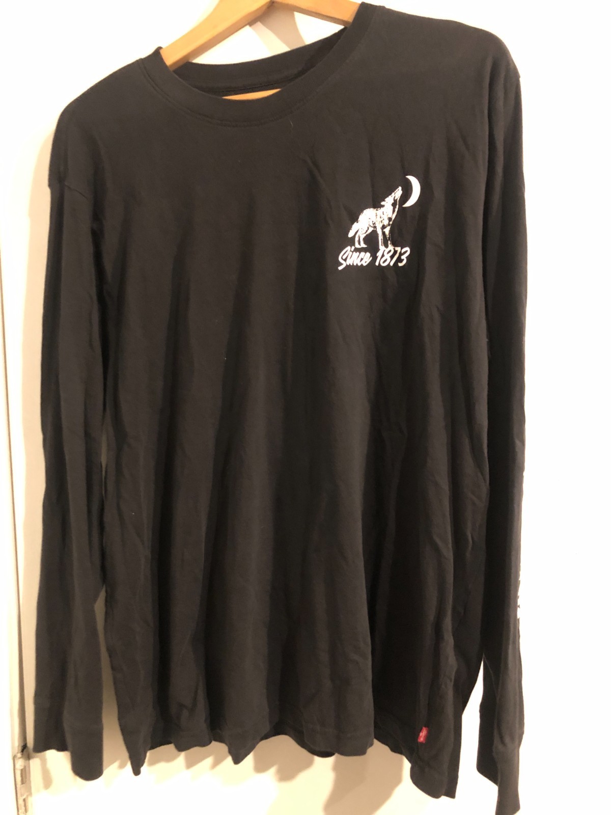 Levi’s Mens L Black Since 1873 pacific northwest long sleeve t shirt